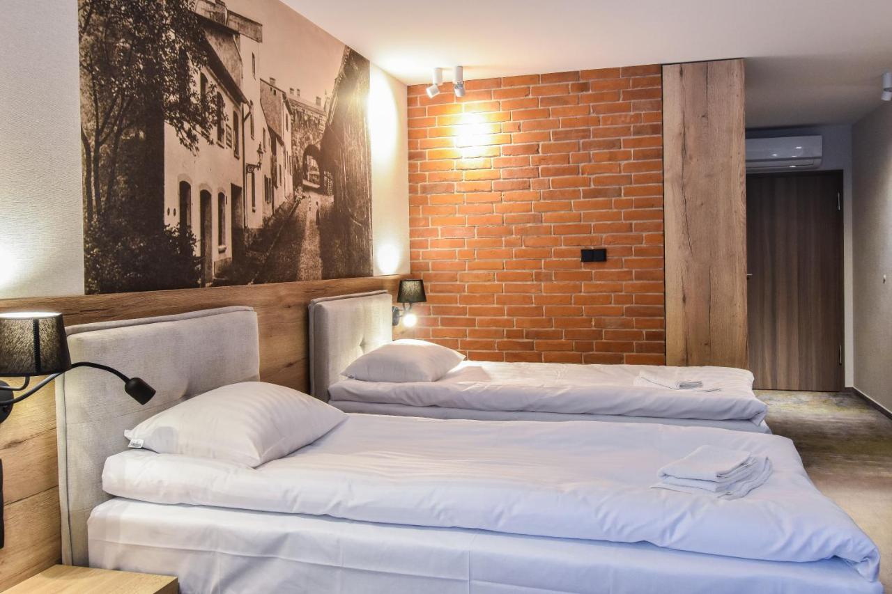 Strzelnica Hotel I Restauracja Starogard Gdański Exteriör bild