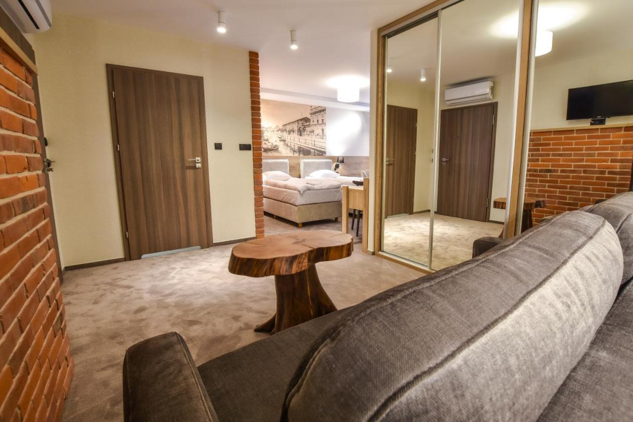 Strzelnica Hotel I Restauracja Starogard Gdański Exteriör bild